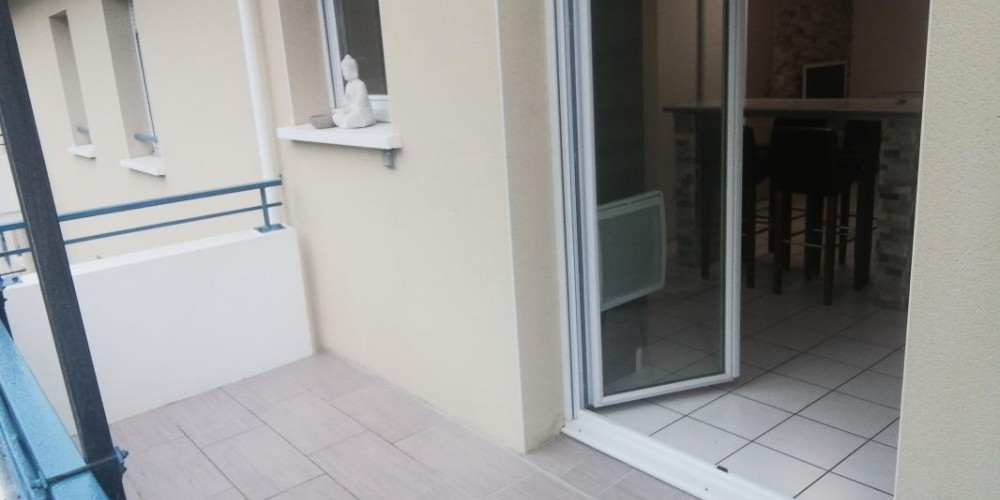 appartement à ST PIERRE DU MONT (40280)